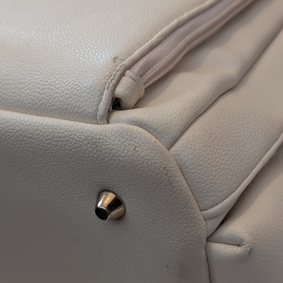 Ayla & Co Full-Size Diaper Bag Backpack White Ivory - Picture 13 of 15